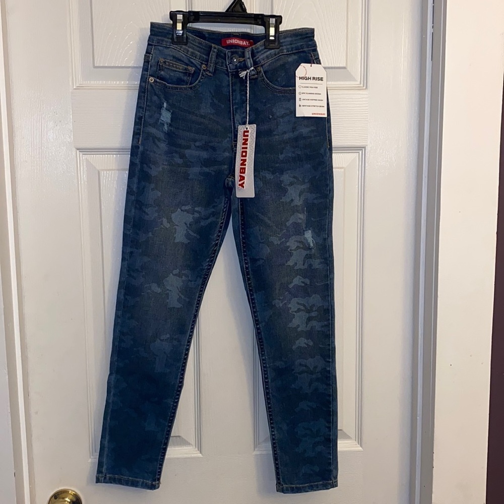 Unionbay High Rise Zadie Camo Distressed Jeans NWT